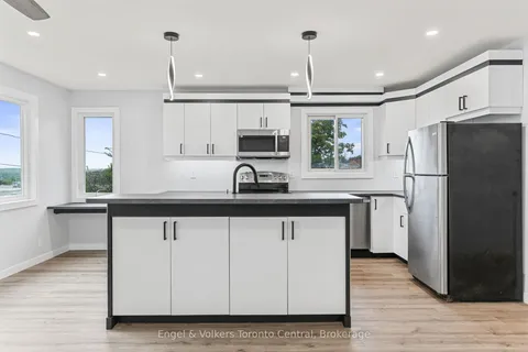 873 9th Avenue, ON N4K 3E8