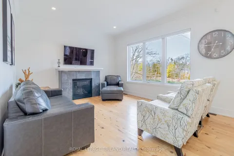 10099 Jennison Crescent, ON N0M 1T0