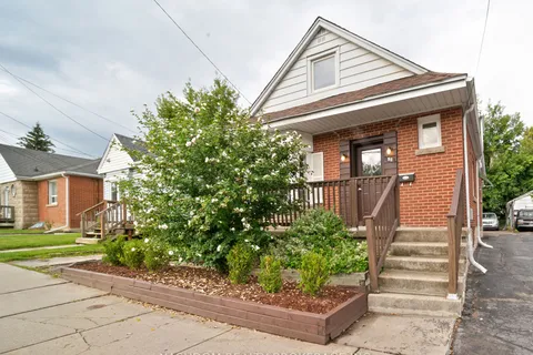 82 Whitney Avenue, ON L8S 2G5