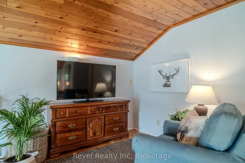 14 Swallow Road, ON P2A 2W7