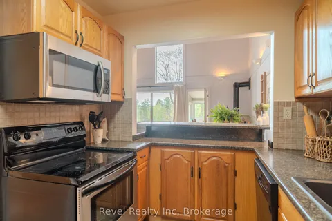 14 Swallow Road, ON P2A 2W7