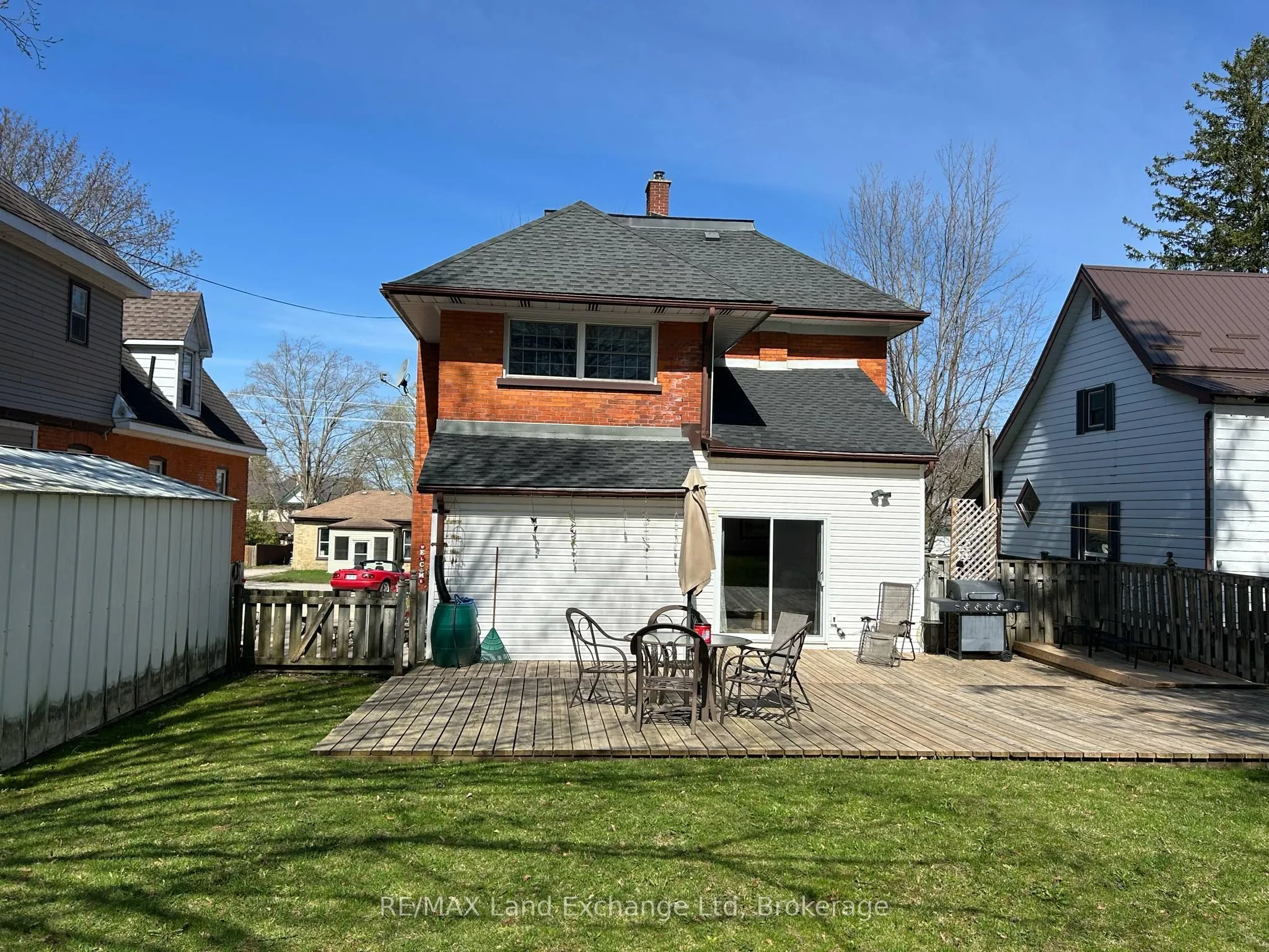 327 Frances Street, ON N0G 2W0