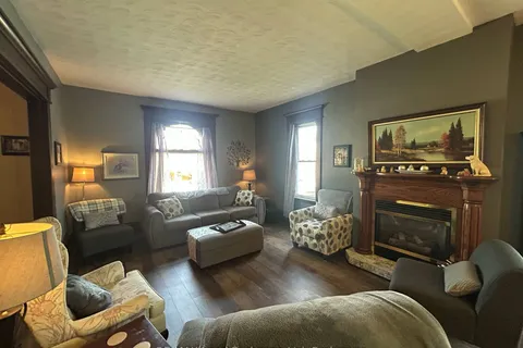 327 Frances Street, ON N0G 2W0