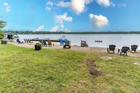 250 Wapaska Crescent, ON P1P 0Y1