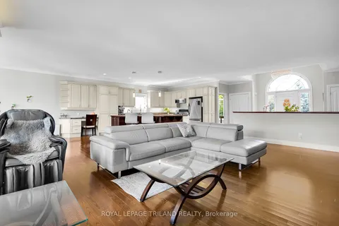 7119 Clayton Walk, ON N6P 1V3