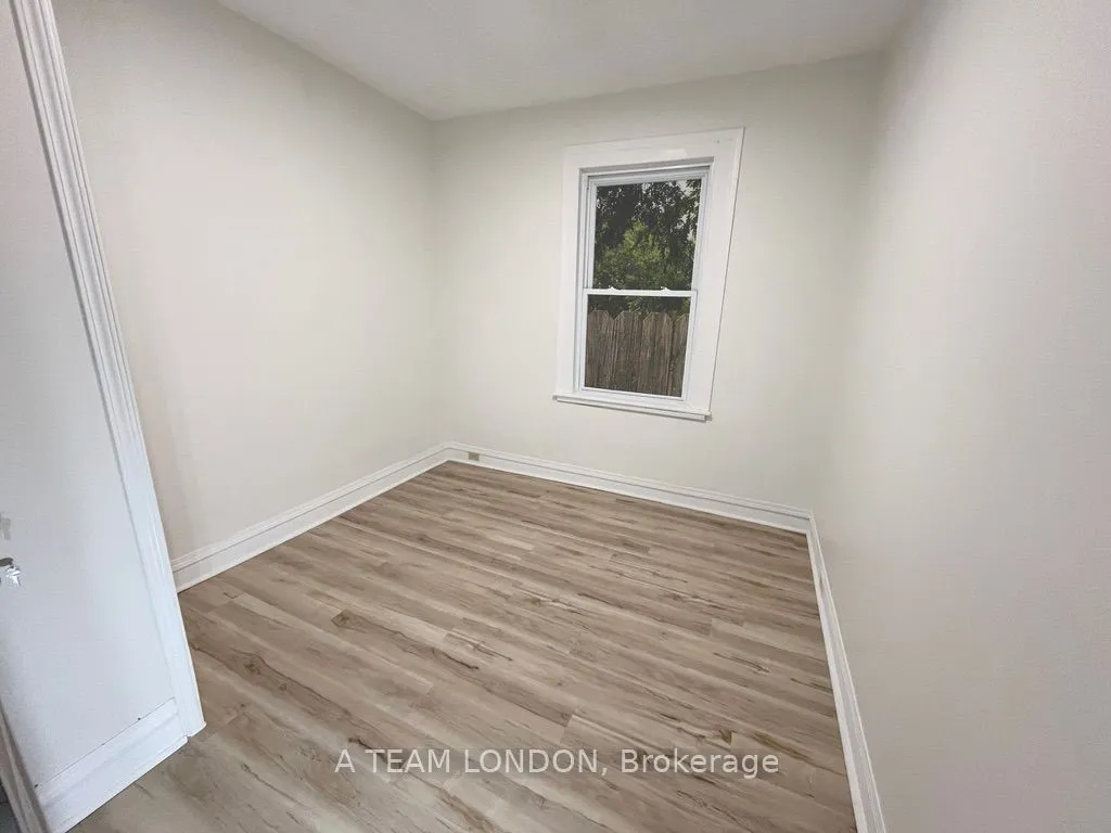 162 Mount Pleasant Avenue, ON N6H 1E2