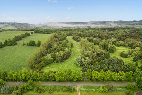 0 4th Line, ON L9V 0J1