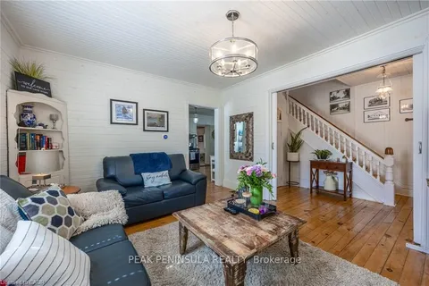 1047 Bay Street, ON N0E 1M0