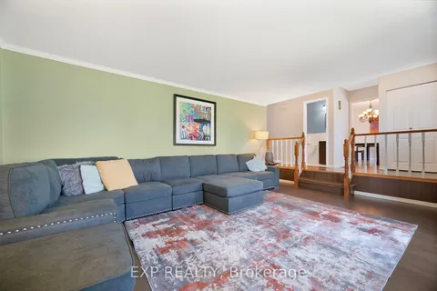 71 Parry Drive, ON N7L 2J1