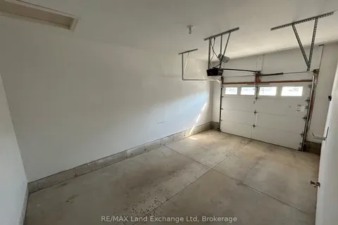 32 Victoria Street, ON N0G 2W0