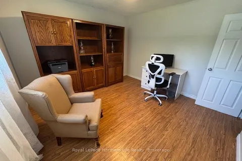 1054 Evansville Drive, ON P2B 2K4