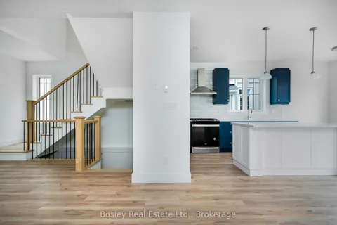 132 WHITE OAK Crescent, ON L9Y 0Z3