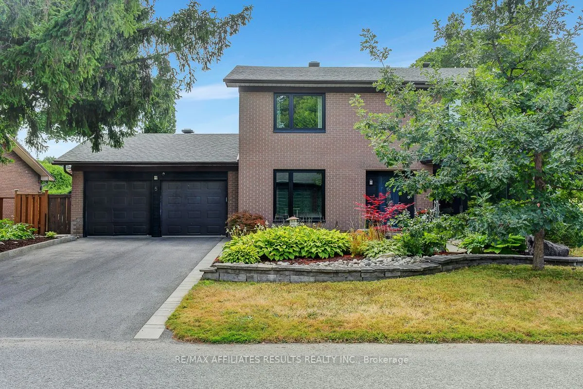 5 Tiffany Crescent, ON K2K 1W1