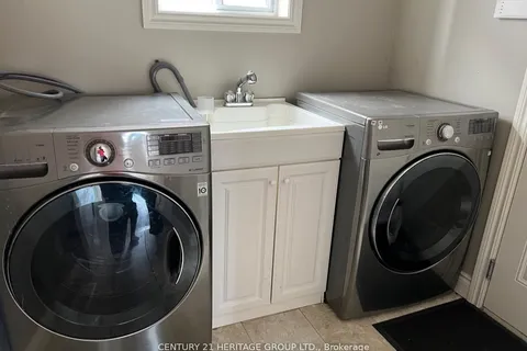 3547 Singleton Avenue, ON N6L 0C2