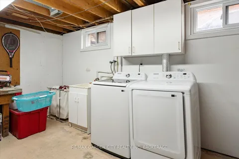 68 Barrington Drive, ON L3C 5Z9