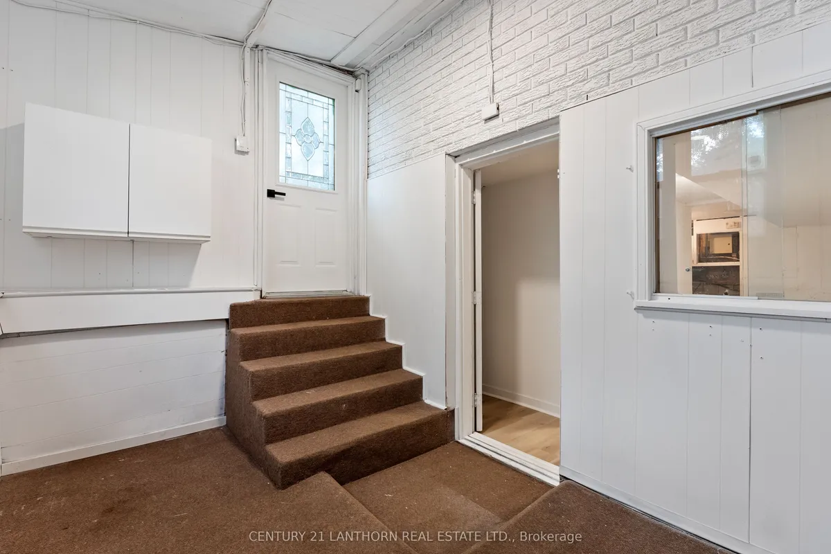 94 Rollins Drive, ON K8N 4J5