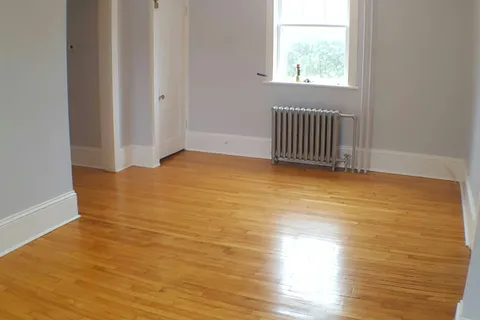 989 Bakervale Drive, ON K1Z 6N7