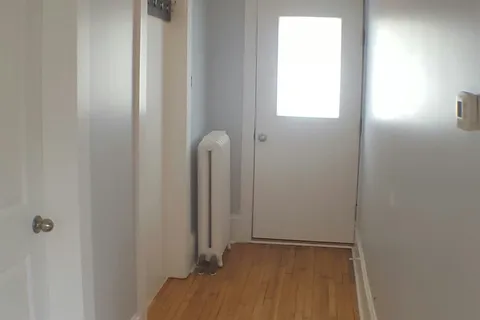 989 Bakervale Drive, ON K1Z 6N7