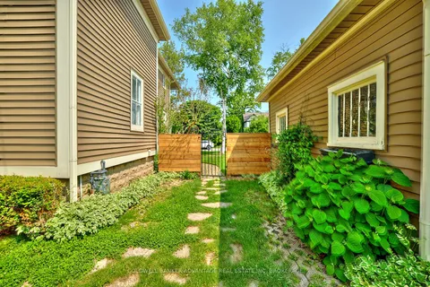 159 Merritt Street, ON L3C 4T7