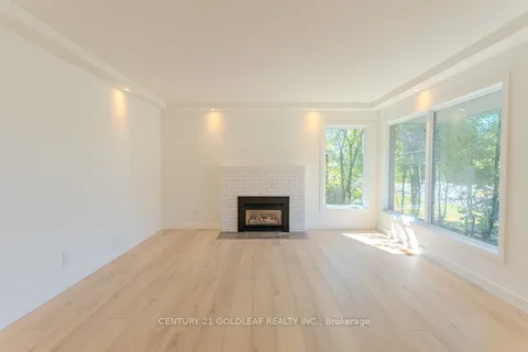 29 Crownhill Street, ON K1J 7K3