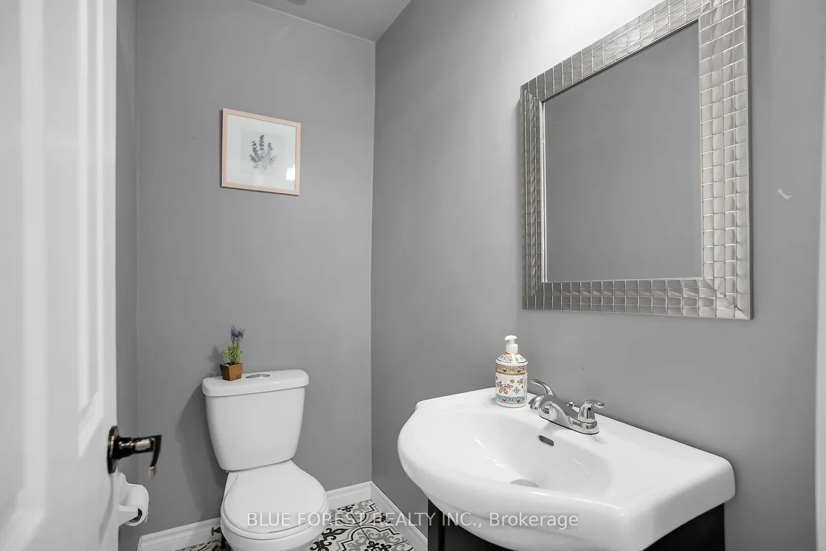 9 ARDSLEY Road, ON N6G 2W3