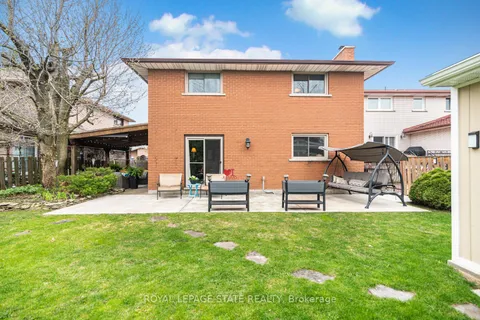 97 Albion Falls Boulevard, ON L8W 1R4