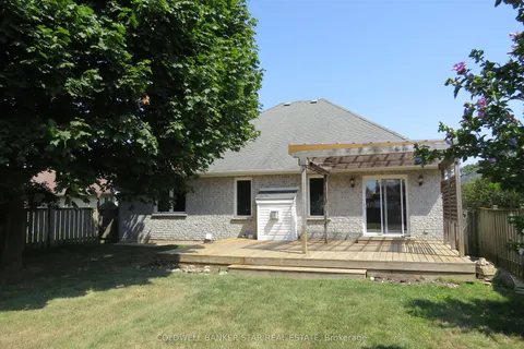 54 Treadwell Street, ON N5H 3J5