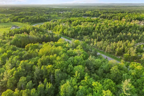 148 Derbeyshire Street, ON K2W 0E7