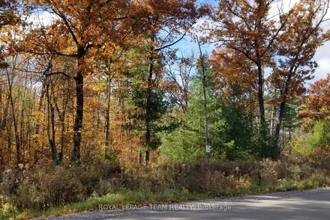 148 Derbeyshire Street, ON K2W 0E7