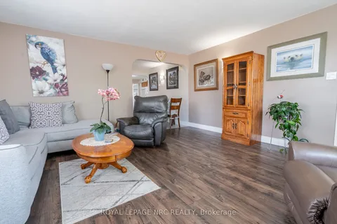 732-734 Steele Street, ON L3K 4Z2