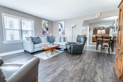 732-734 Steele Street, ON L3K 4Z2