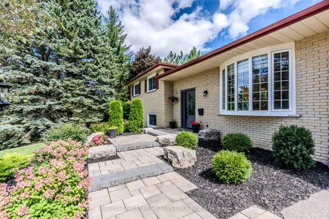 17 William Rex Crescent, ON N0B 1T0