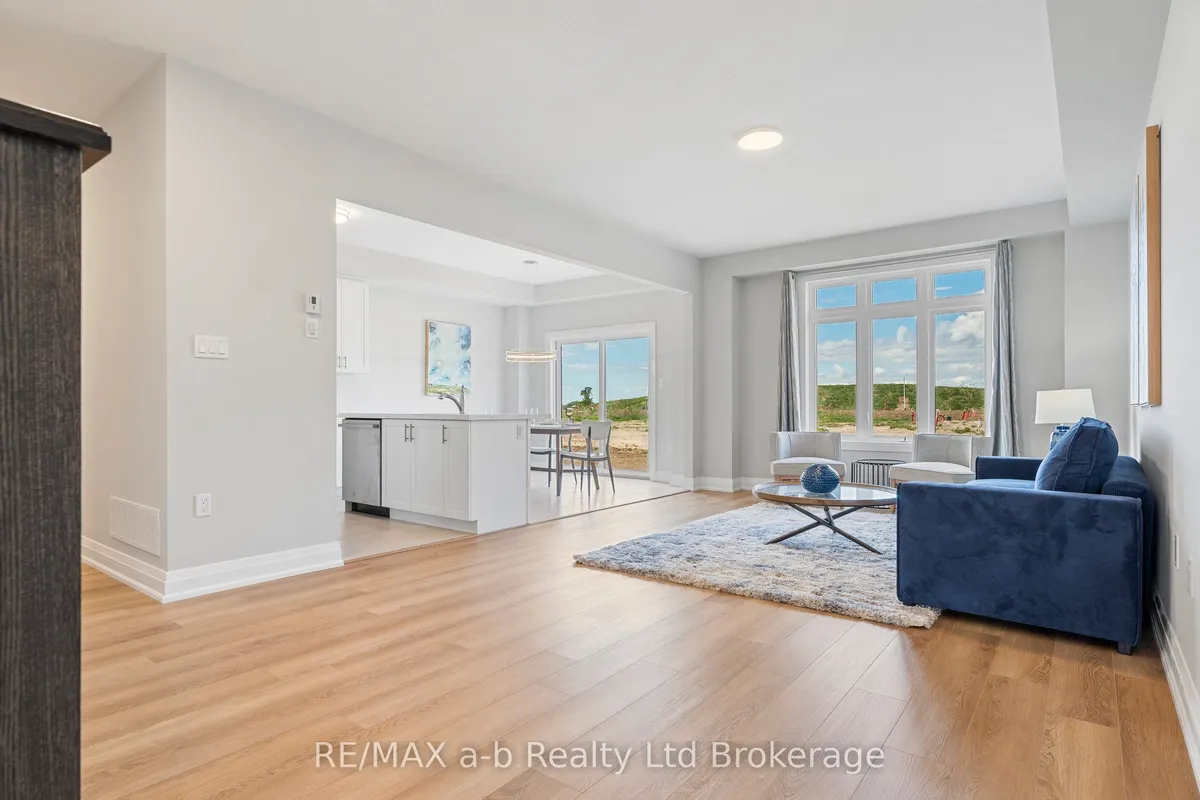 82 CAYLEY Street, ON N0J 1P0