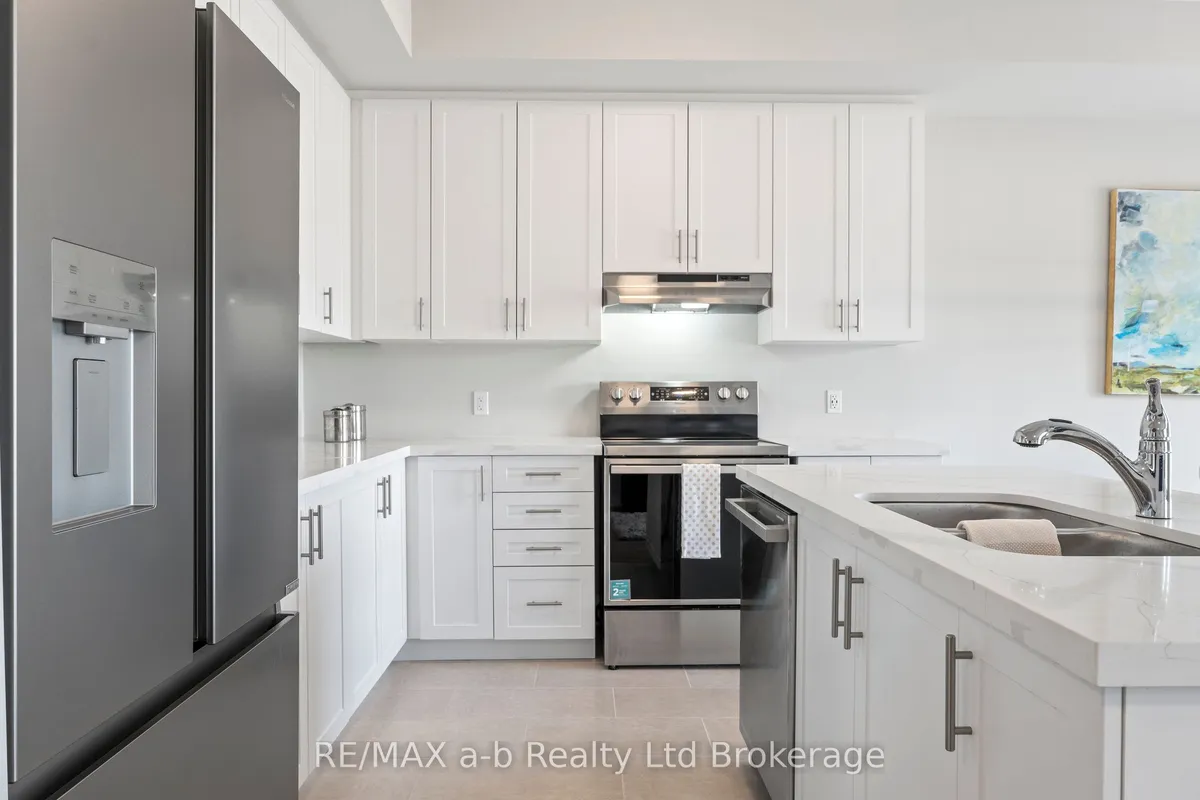 82 CAYLEY Street, ON N0J 1P0