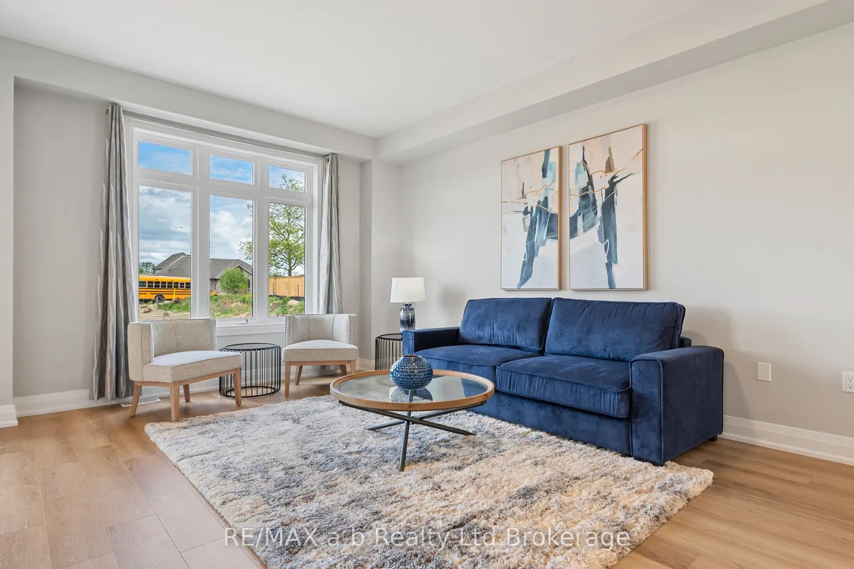 82 CAYLEY Street, ON N0J 1P0