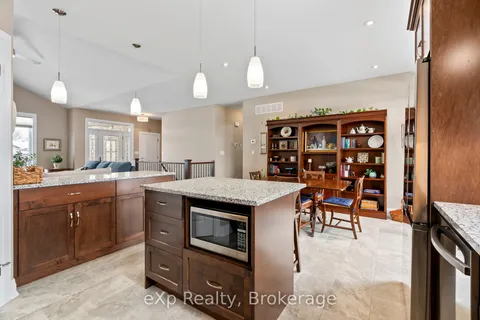 127 DOUG'S Crescent, ON N0G 2L4