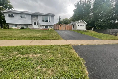 3 Creekside Drive, ON K0K 3E0