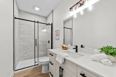 11 Sheldabren Street, ON N0M 1A0