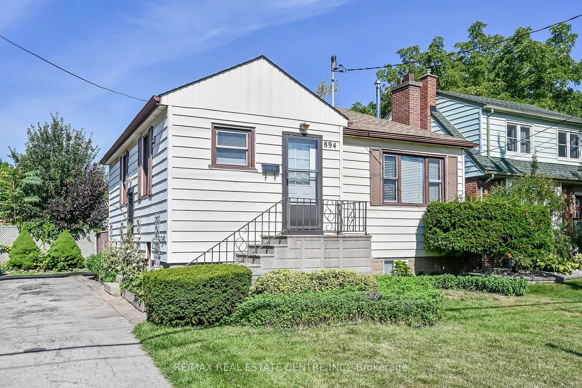 894 Garth Street, ON L9C 4K9