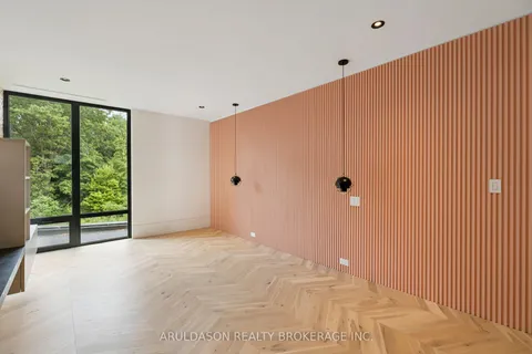 1135 Balfour Street, ON L0S 1C0