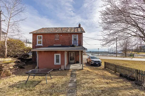 589 King Street, ON K7M 2E6