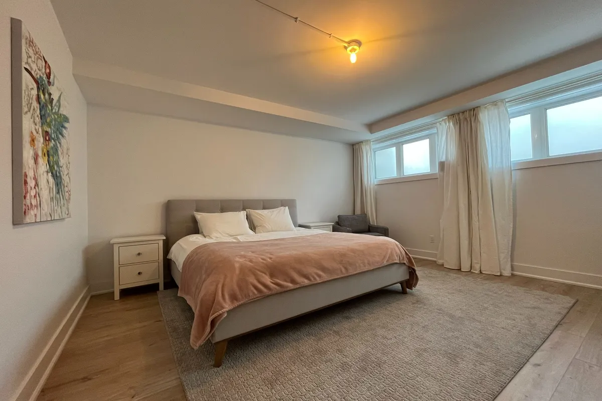 59 Douglas Avenue, ON K1M 1G3