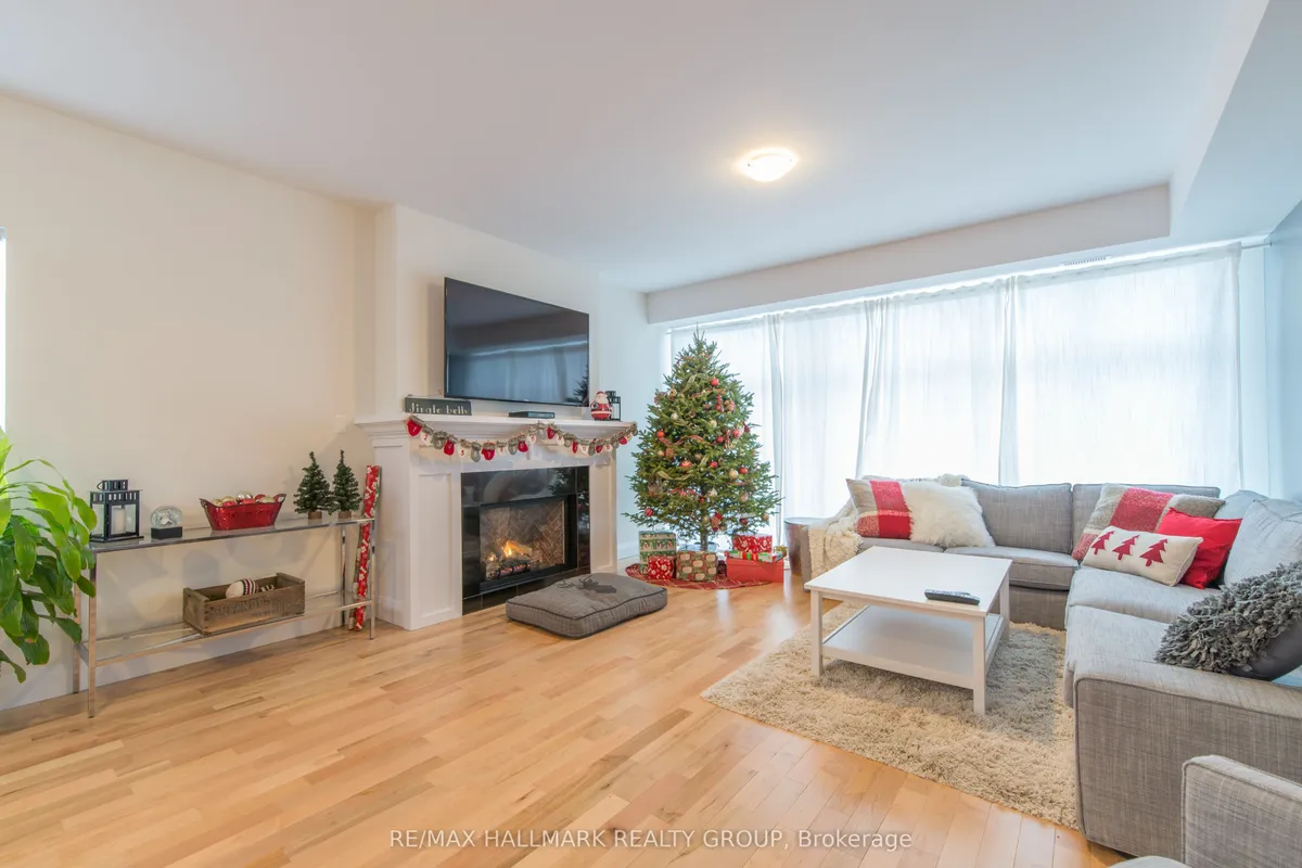 59 Douglas Avenue, ON K1M 1G3