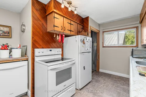 1004 Rosseau Lake 1 Road, ON P0B 1M0