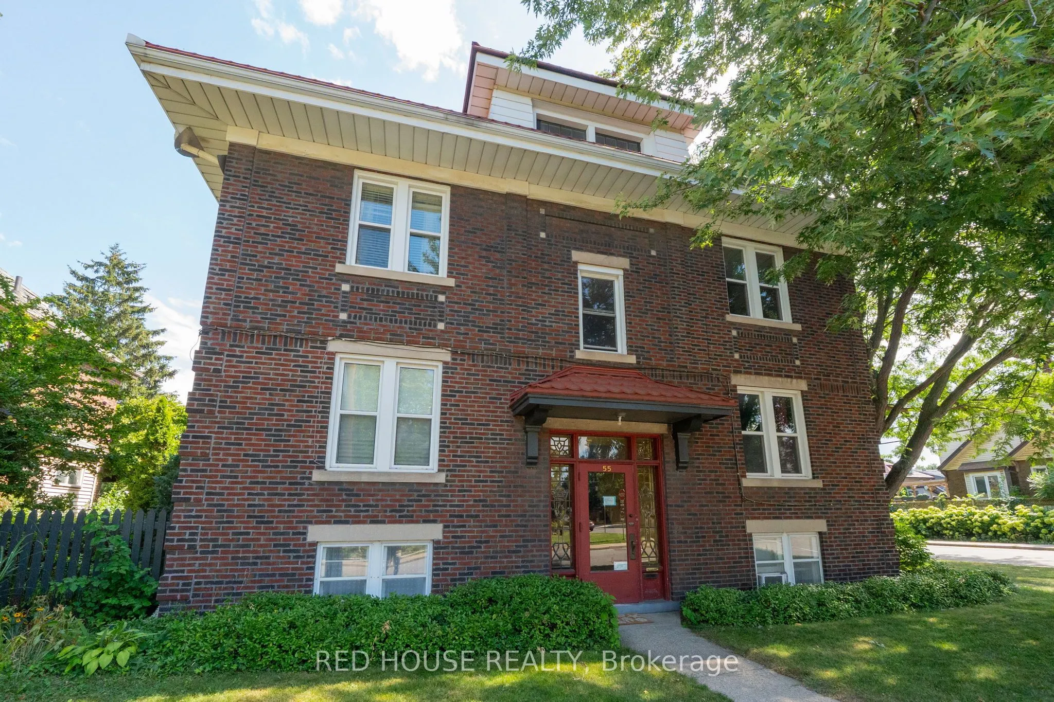 55 Balsam Avenue, ON L8M 3A9