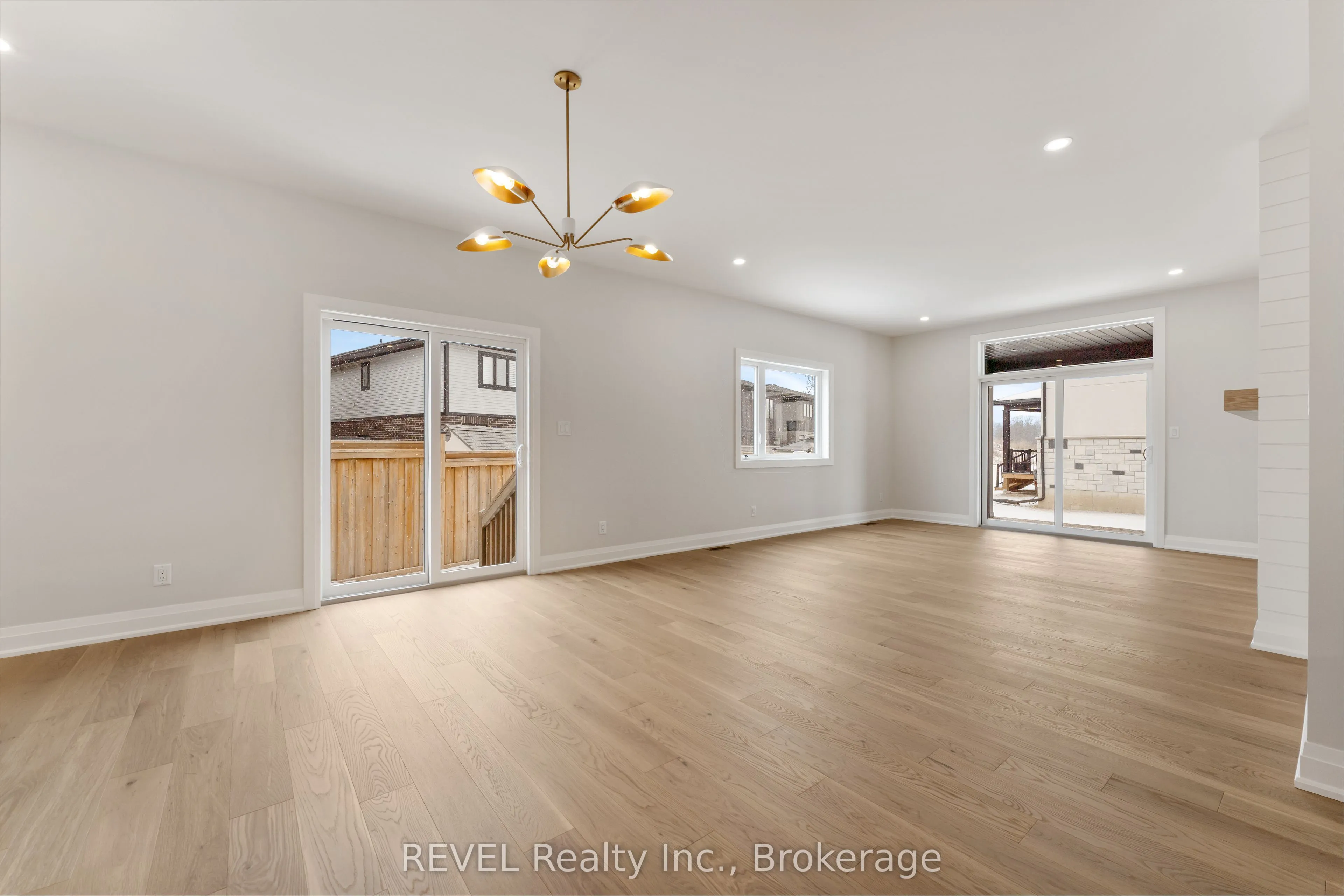 1 Elvira Way, ON L2V 0M7