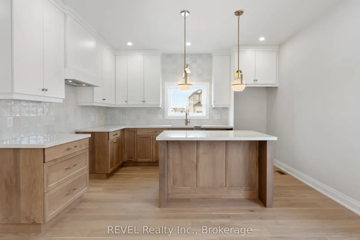 1 Elvira Way, ON L2V 0M7