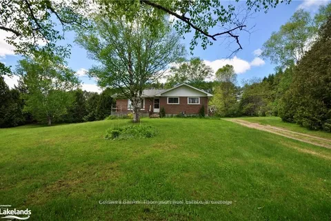 24 JOHN Street, ON P0A 1Z0