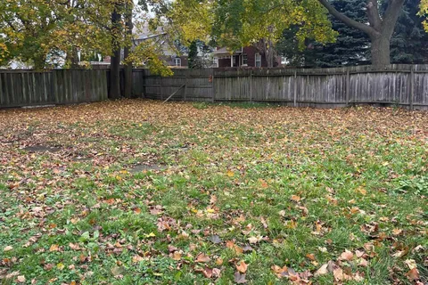 70 -74 Raleigh Street, ON N7M 2M8