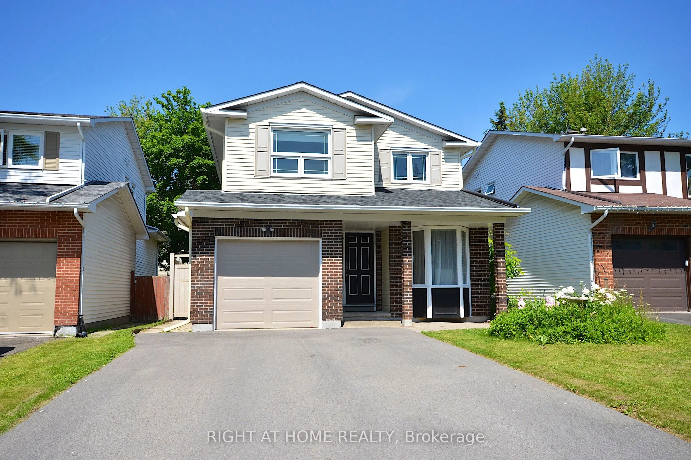 77 Winchester Drive, ON K2L 2R3